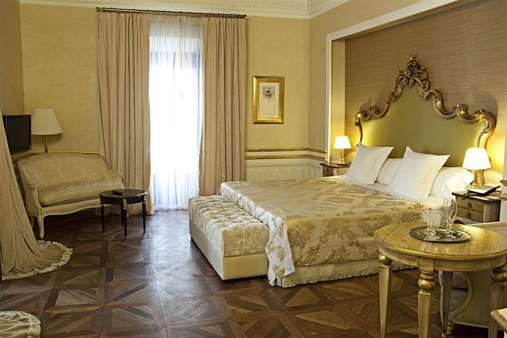 Casa 1800 Hotel 4*